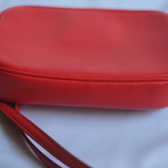 Coach Red Disney Limited Edition crossbody bag - Picture 7 of 10